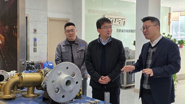 郎溪縣代理縣長馬亮一行蒞臨騰旋科技旋轉接頭廠家
