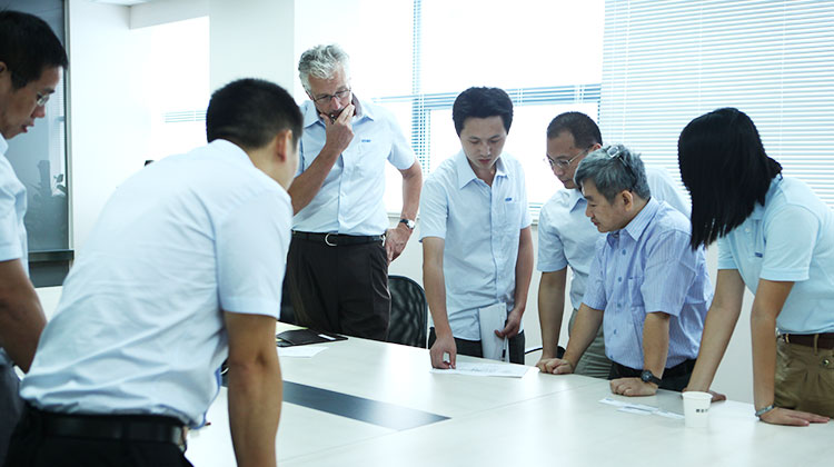 以服務(wù)贏市場