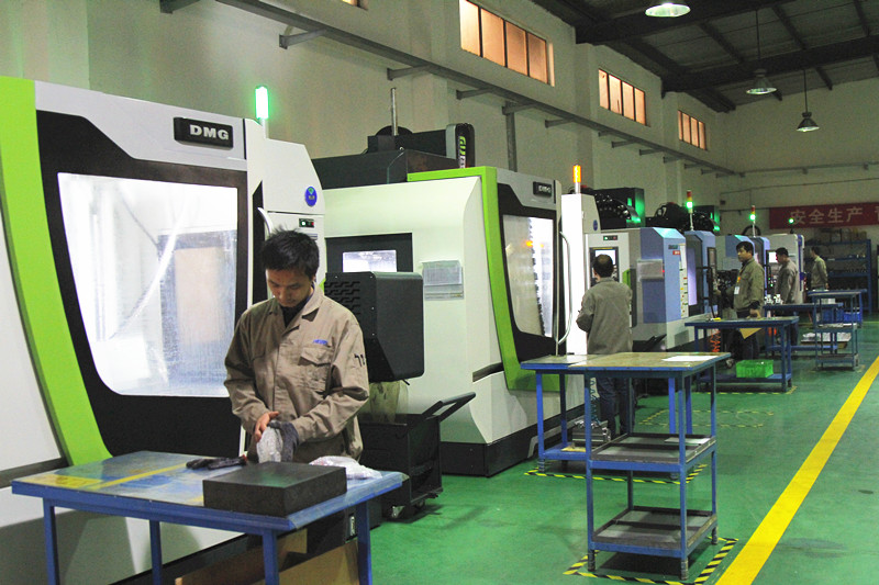 騰旋精密車間 騰旋精密車間