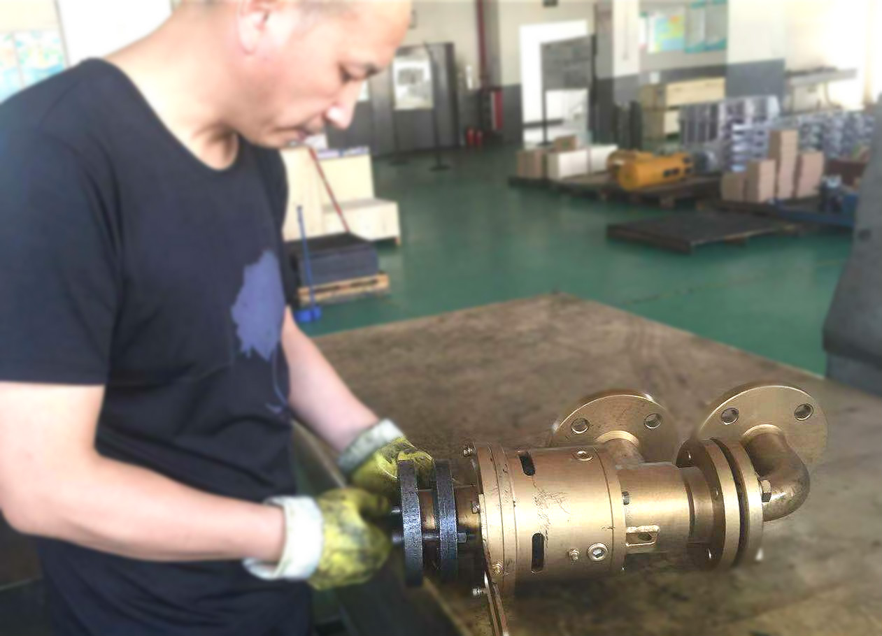 導(dǎo)熱油旋轉(zhuǎn)接頭 導(dǎo)熱油旋轉(zhuǎn)接頭